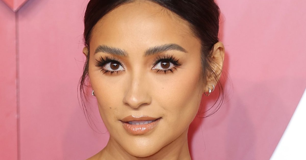 Shay Mitchell Stuns In High Waisted Leopard Print Bikini During St