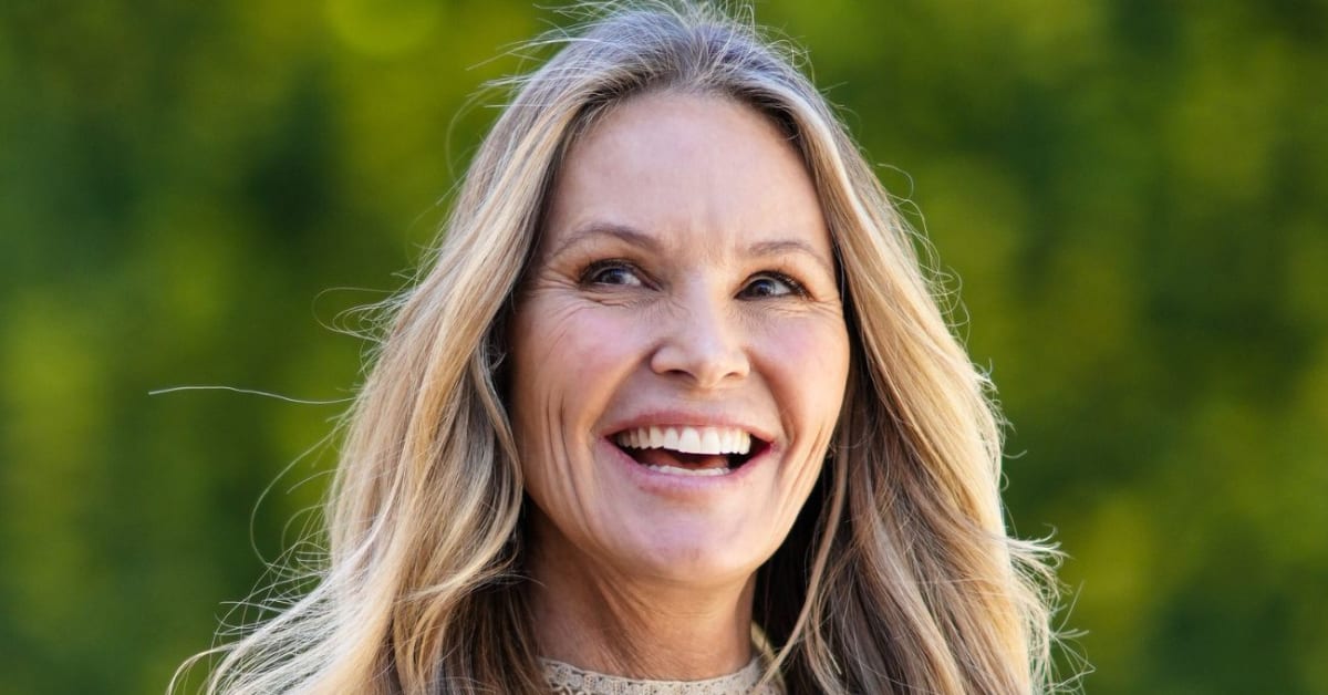 Elle Macpherson Paired Her String Bikini With These Unusual Accessories Sports Illustrated