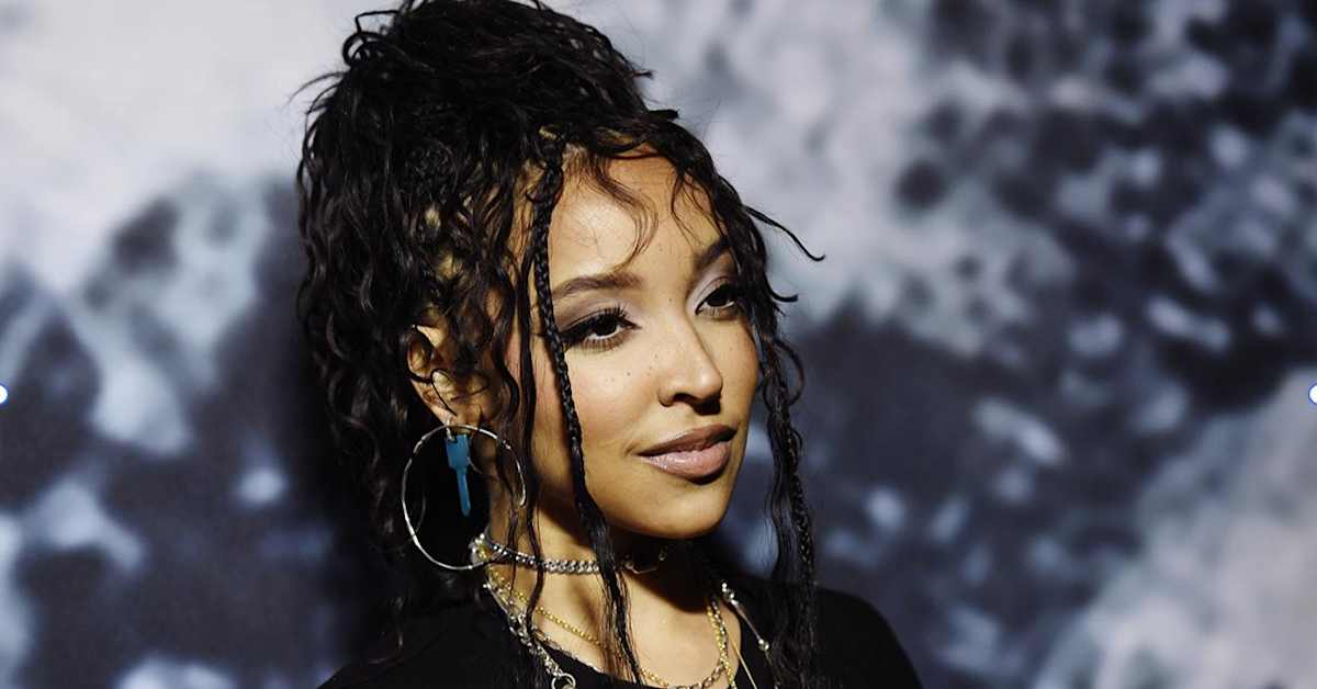 Tinashe Celebrates Her Th Birthday Flaunting Confidence Posing In Only Bikini Bottoms Sports
