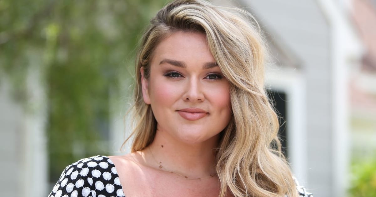 Hunter McGrady Is Expecting a Baby Girl With Husband Brian Keys