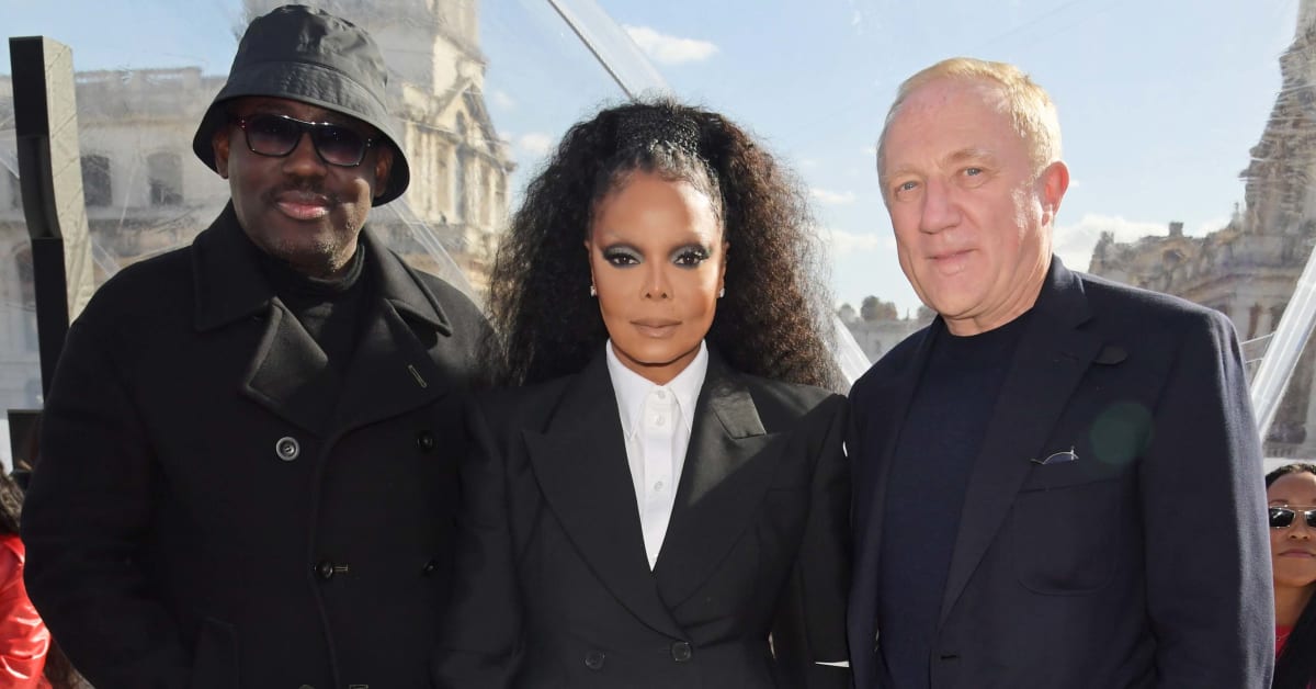 Jackson Causes Stir With Bleached Brows at Alexander McQueen Show(01)