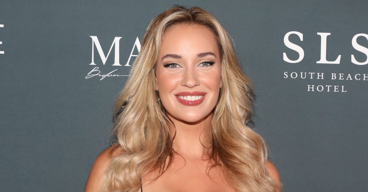 Paige Spiranac Promotes Her Towel Line While Dressed in Beer Maiden ...