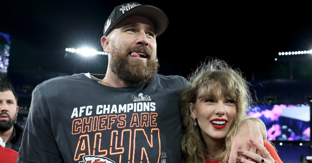 Taylor Swift Wore the Cutest Mesh Top While Out With Travis Kelce
