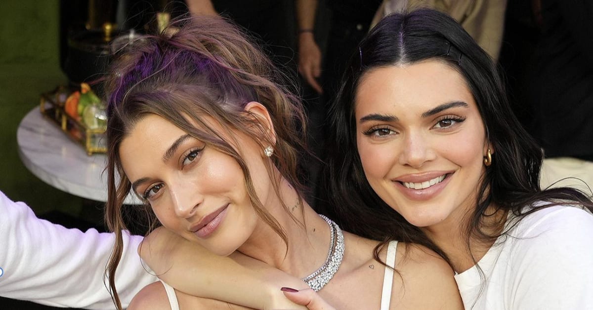 How to Achieve the CelebLoved Mary Phillips Makeup Technique That’s