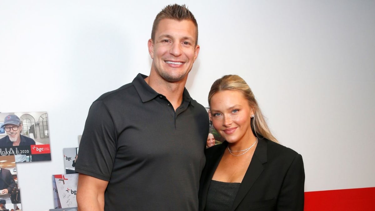 Camille Kostek and Rob Gronkowski Take Ice Plunge for Charity on Live TV - Sports  Illustrated Lifestyle