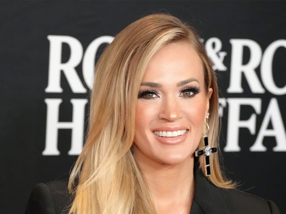 Carrie Underwood's Extravagant Christmas Gown Looks Straight From