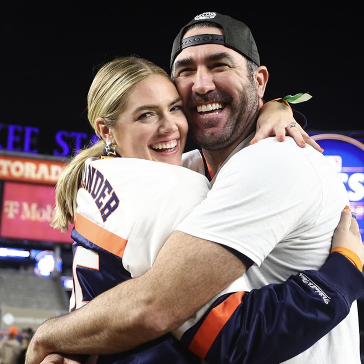 Kate Upton and Justin Verlander Look Like Royalty at American Foundation  for AIDS Research Event si_lifestyle