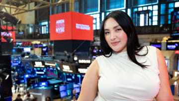 Yumi Nu.