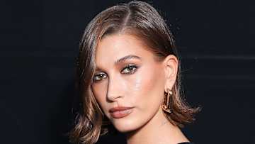 Hailey Bieber.