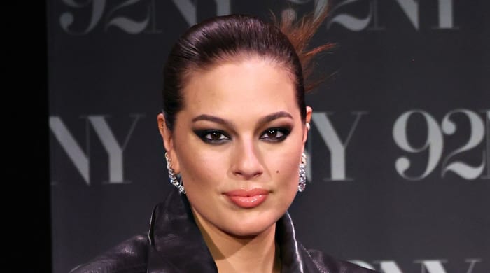 Ashley Graham Pairs a Black Blazer With Chic Army Green Cargo Pants si ...