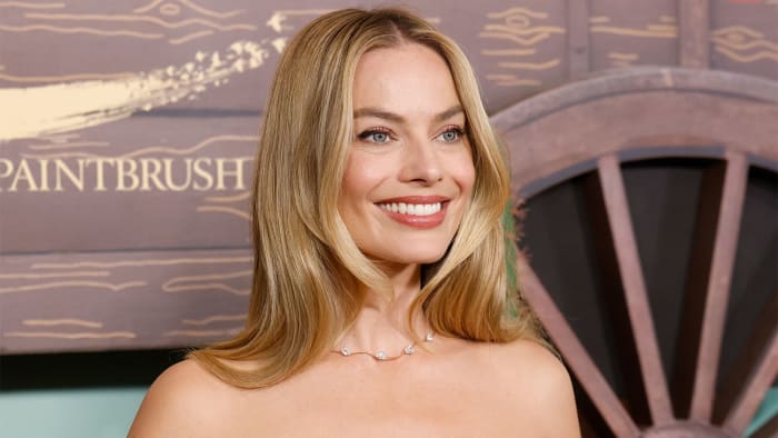 Margot Robbie.
