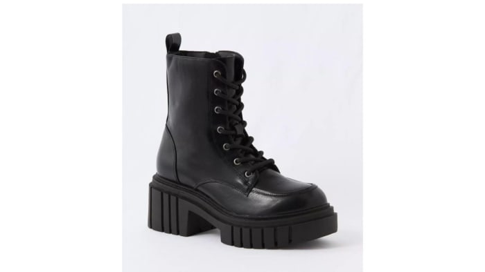 AE Lace-Up Lug Boot