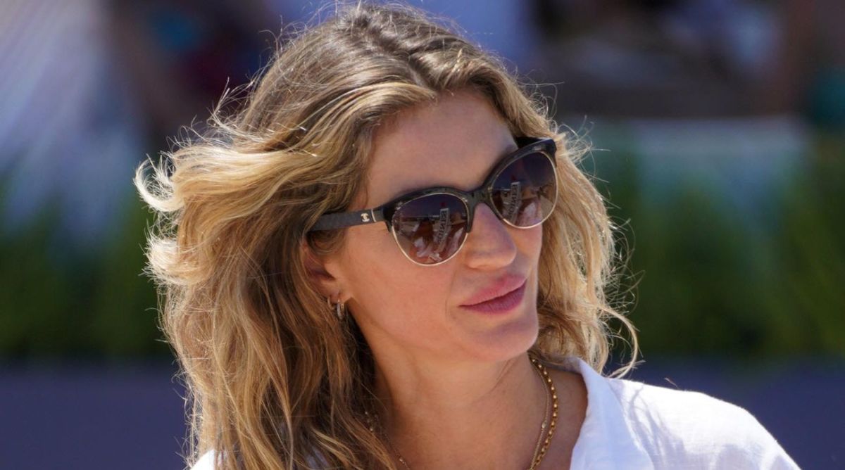 Gisele Bündchen Exudes Happiness on Bicycle, Declares ‘Every Day Is a