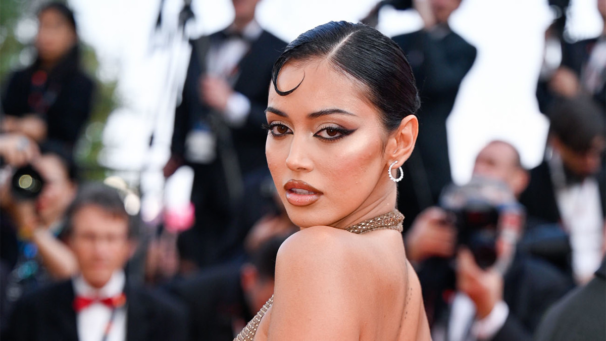 Cindy Kimberly Bares All in Transparent Mesh Chain Dress and Black