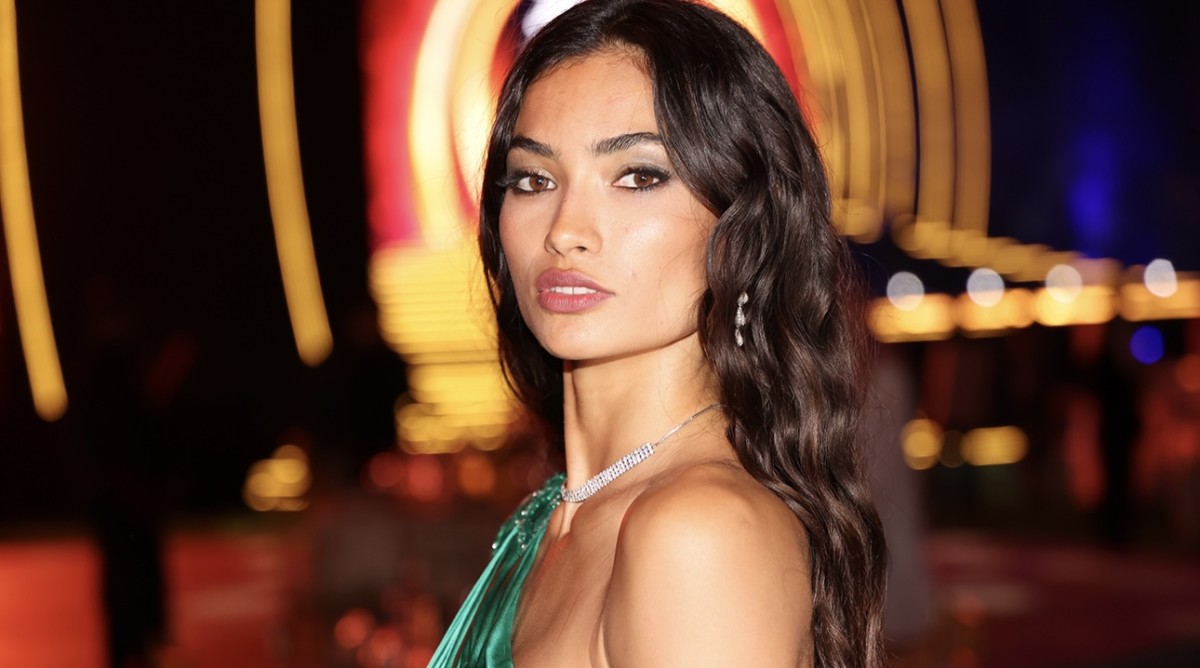 Kelly Gale.