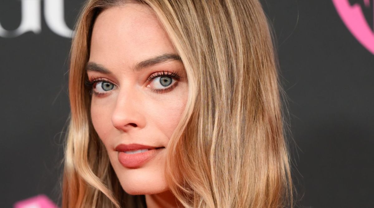 Margot Robbie Expertly Channels Vintage Barbie in Black-and-White