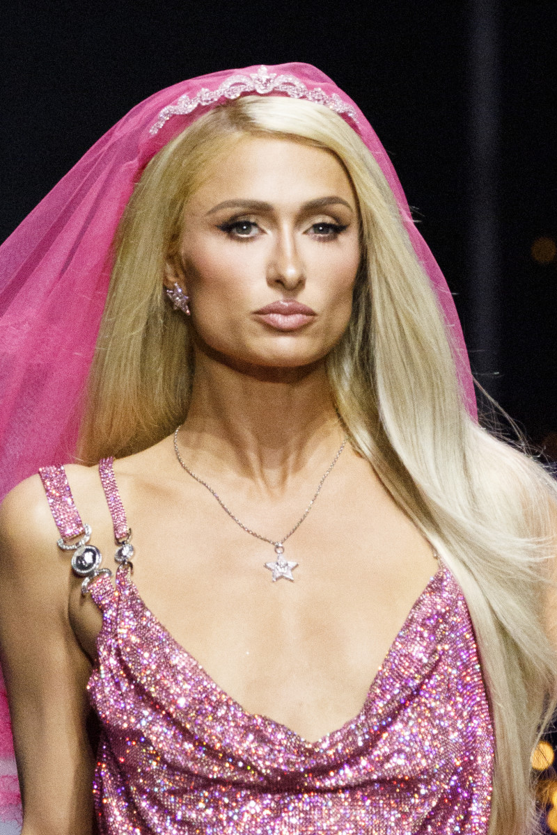 Paris Hilton walks the runway of the Versace Fashion Show during the Milan Fashion Week.