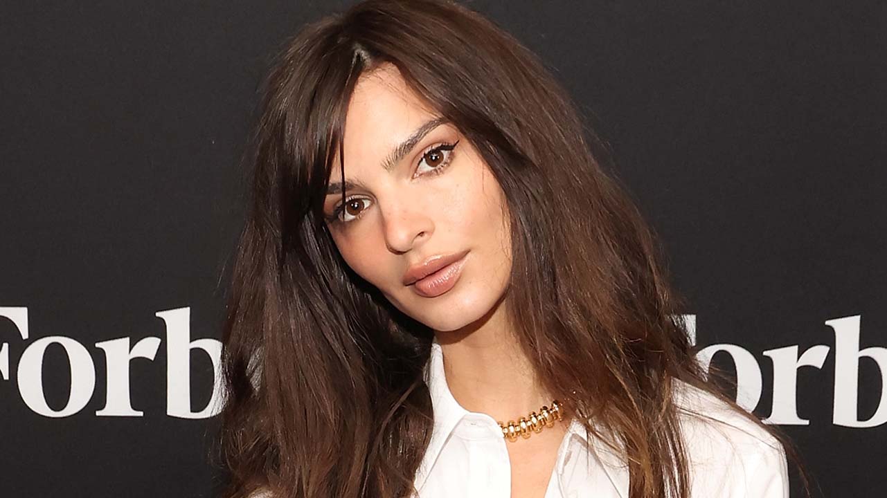 Emily Ratajkowski Stands by Dress Some Called Too Sexy: ‘I Still Think ...