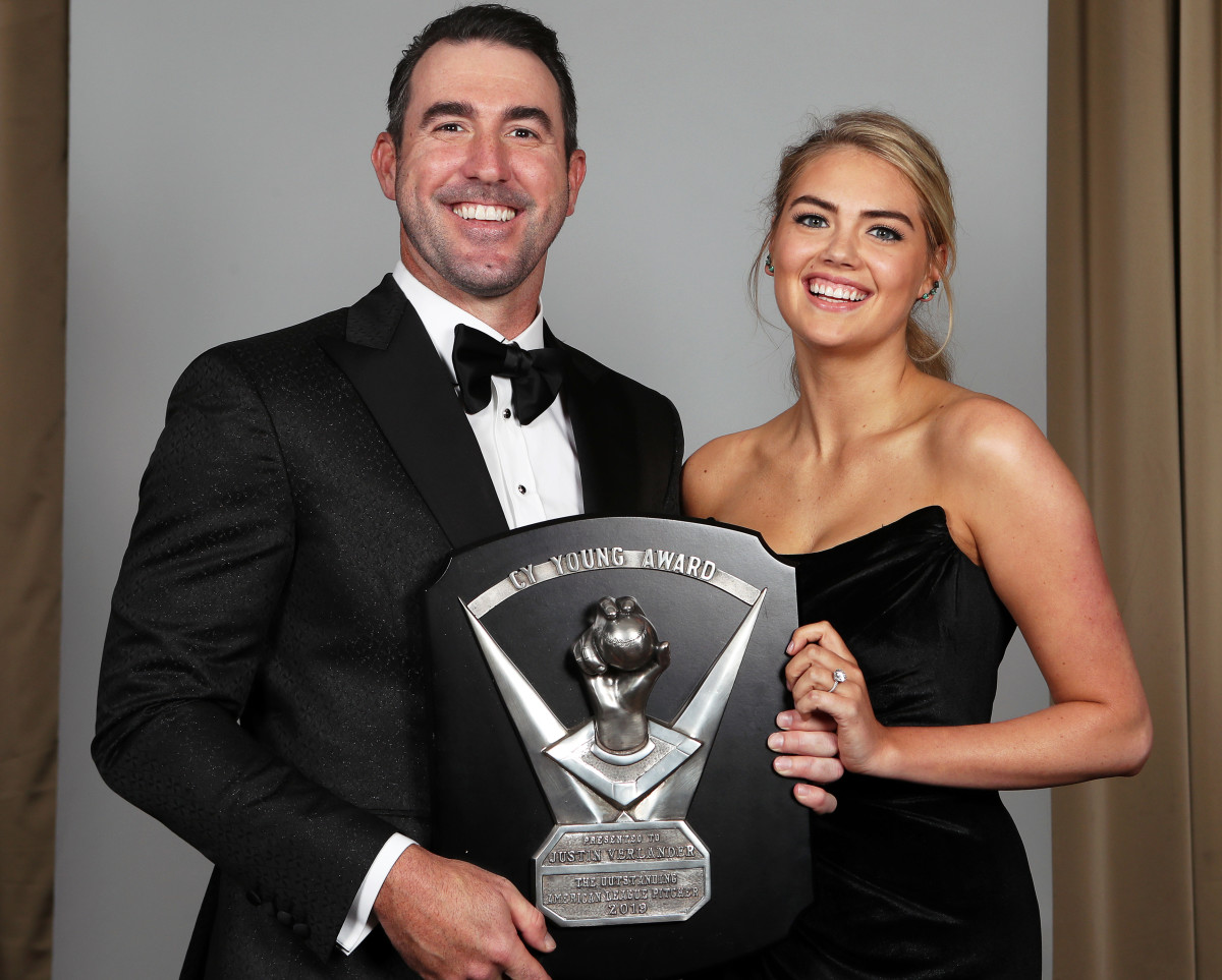 Kate Upton's Trainer Shares Impressive Video of the Model Pushing Justin  Verlander Up a Hill - Sports Illustrated Lifestyle
