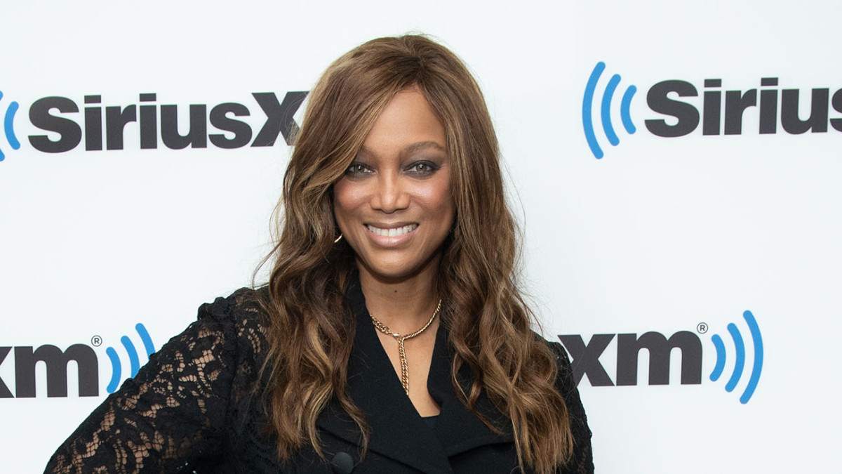 Tyra Banks Reflects on Iconic 2019 SI Swim Cover, Working With Powerful  Black Women - Sports Illustrated Lifestyle