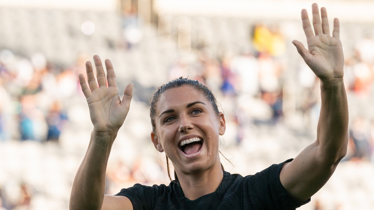 Alex Morgan’s ‘Year of ’Fits’ Recap Proves Her Pre-Game Looks Never ...