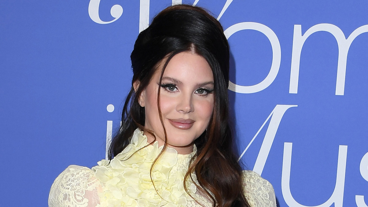 Lana Del Ray Is the New Face of SKIMS Sports Illustrated Lifestyle
